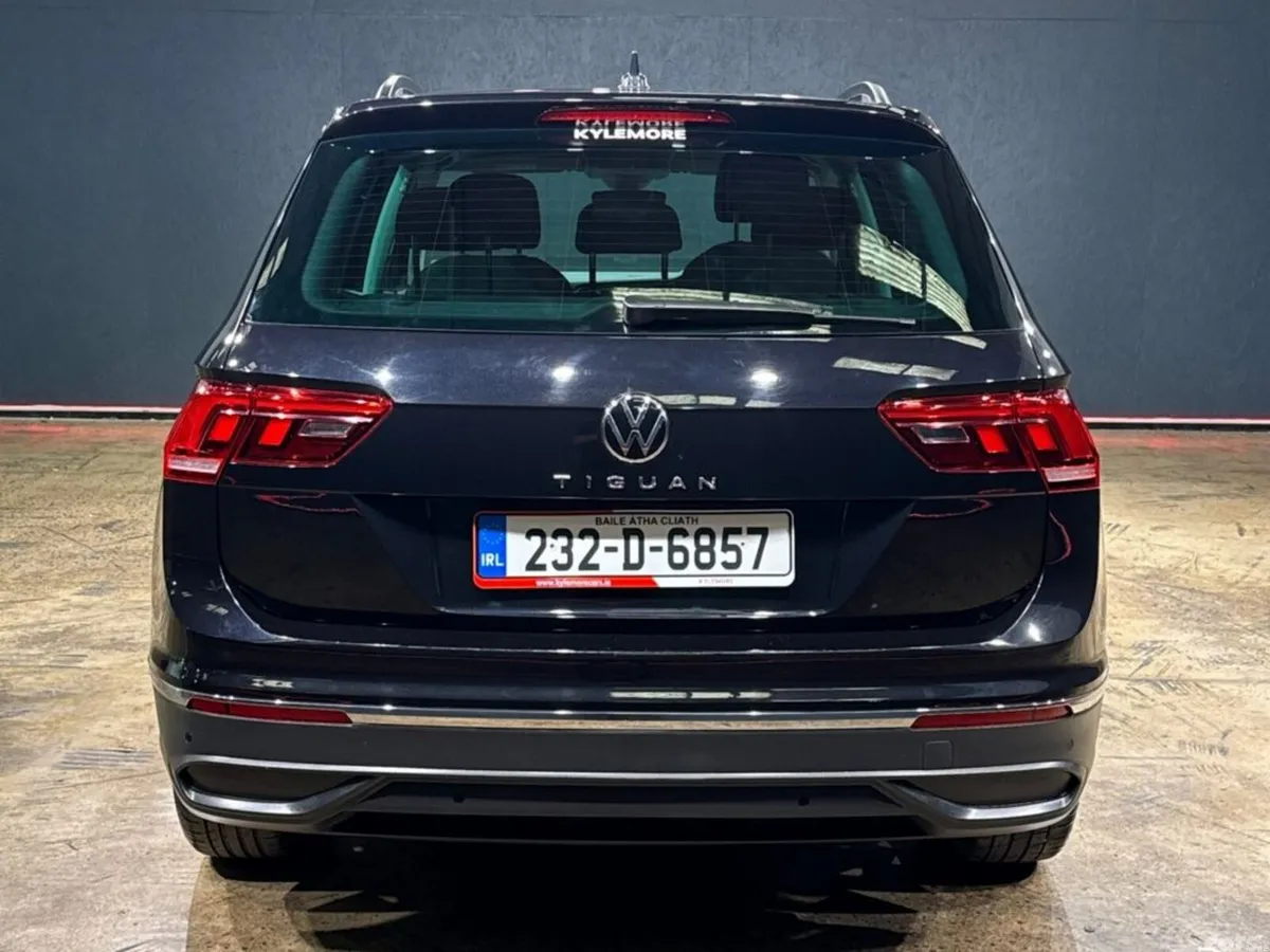 Volkswagen Tiguan SUV, Diesel, 2023, Black