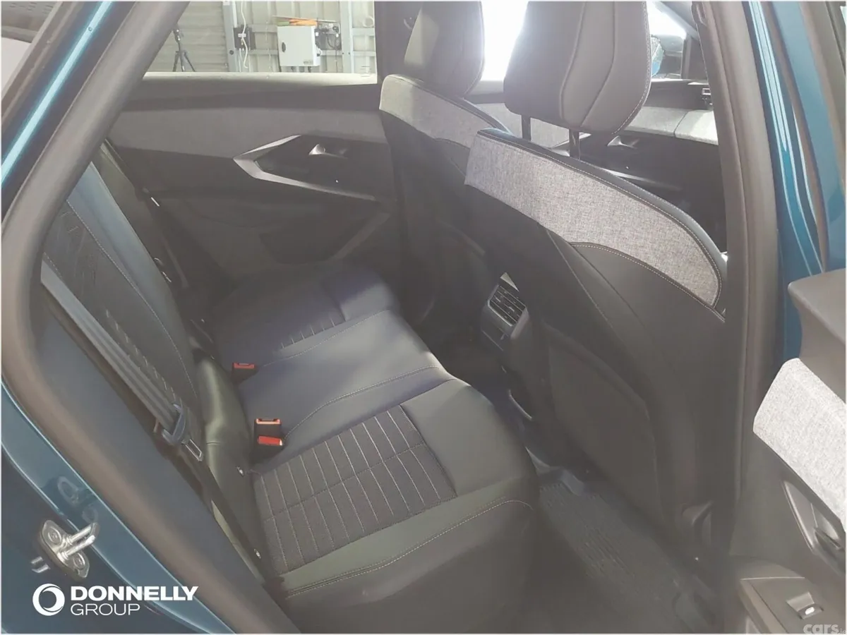 Peugeot 3008 Estate, Electric, 2025, Blue