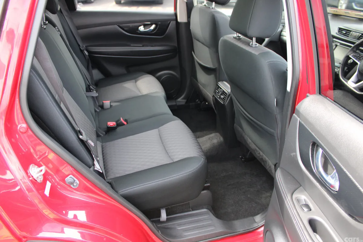 Nissan X-Trail SUV, Diesel, 2021, Red