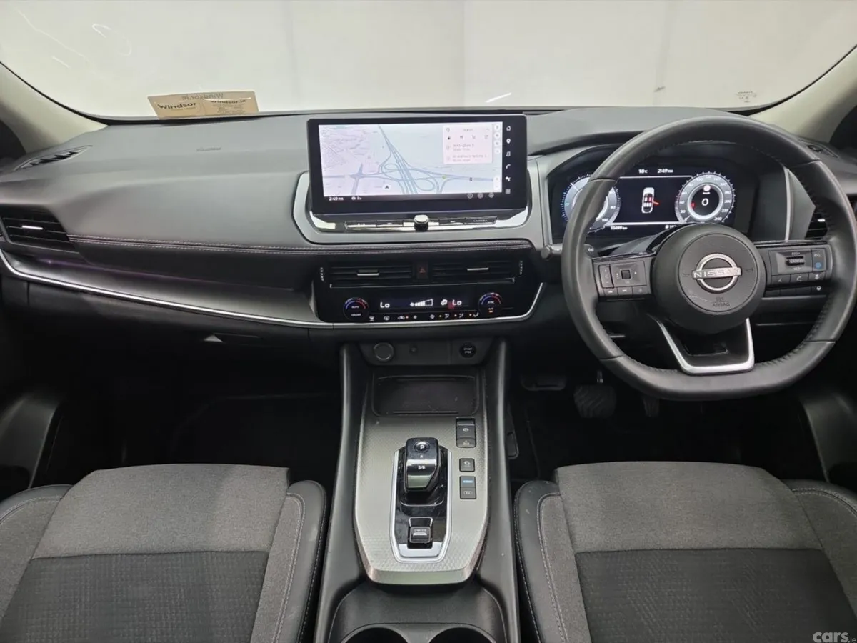 Nissan Qashqai MPV, Petrol Hybrid, 2025, White