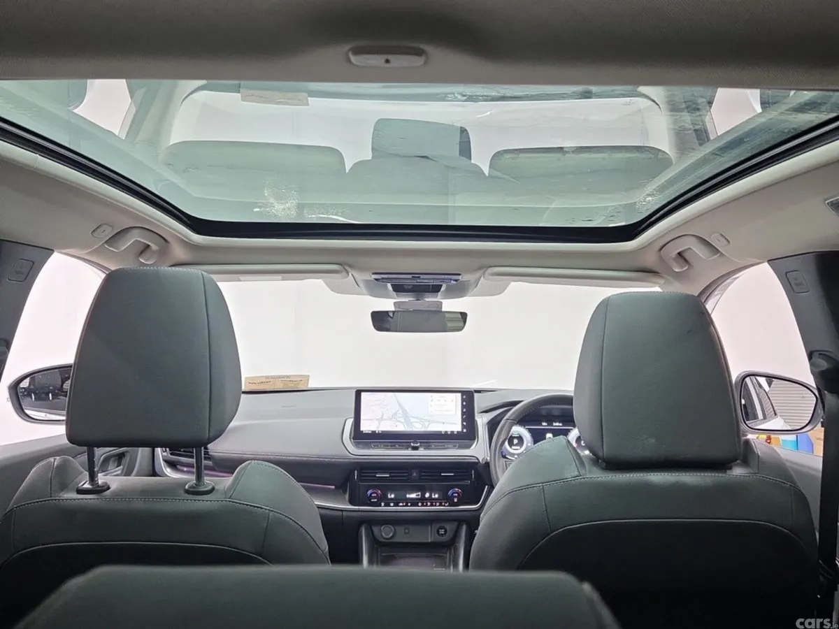 Nissan Qashqai MPV, Petrol Hybrid, 2025, White