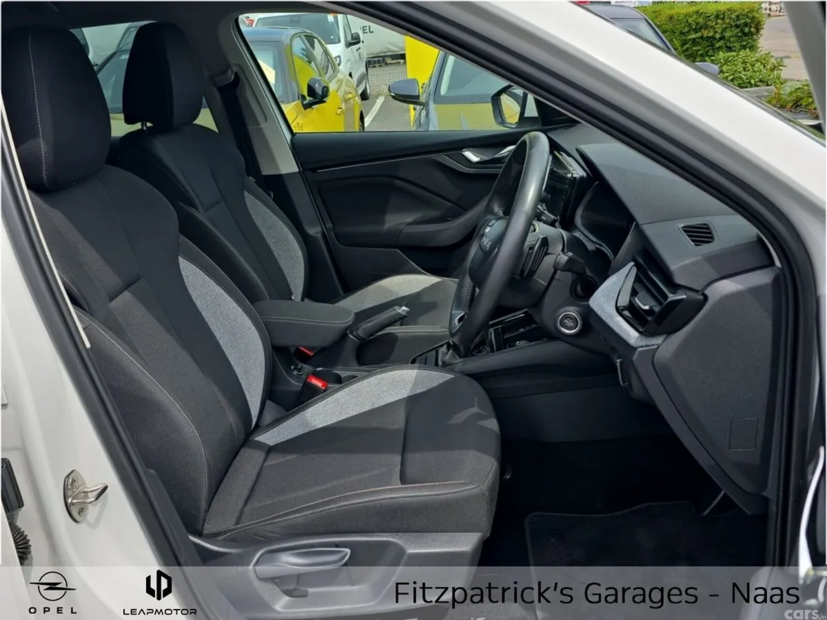 Skoda Kamiq Hatchback, Petrol, 2025, White