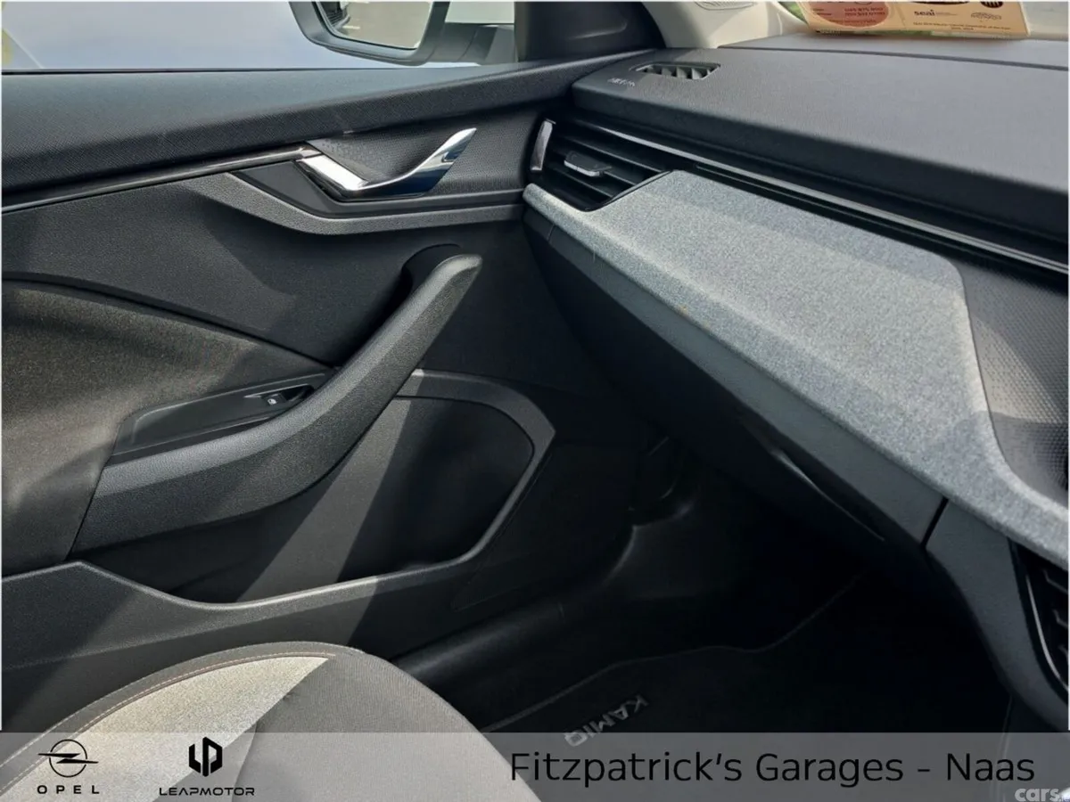 Skoda Kamiq Hatchback, Petrol, 2025, White