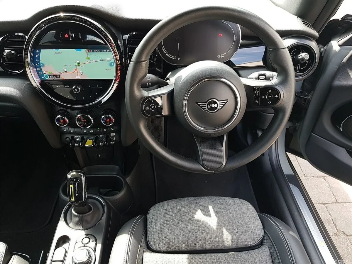 Mini Cooper Hatchback, Electric, 2022, Grey