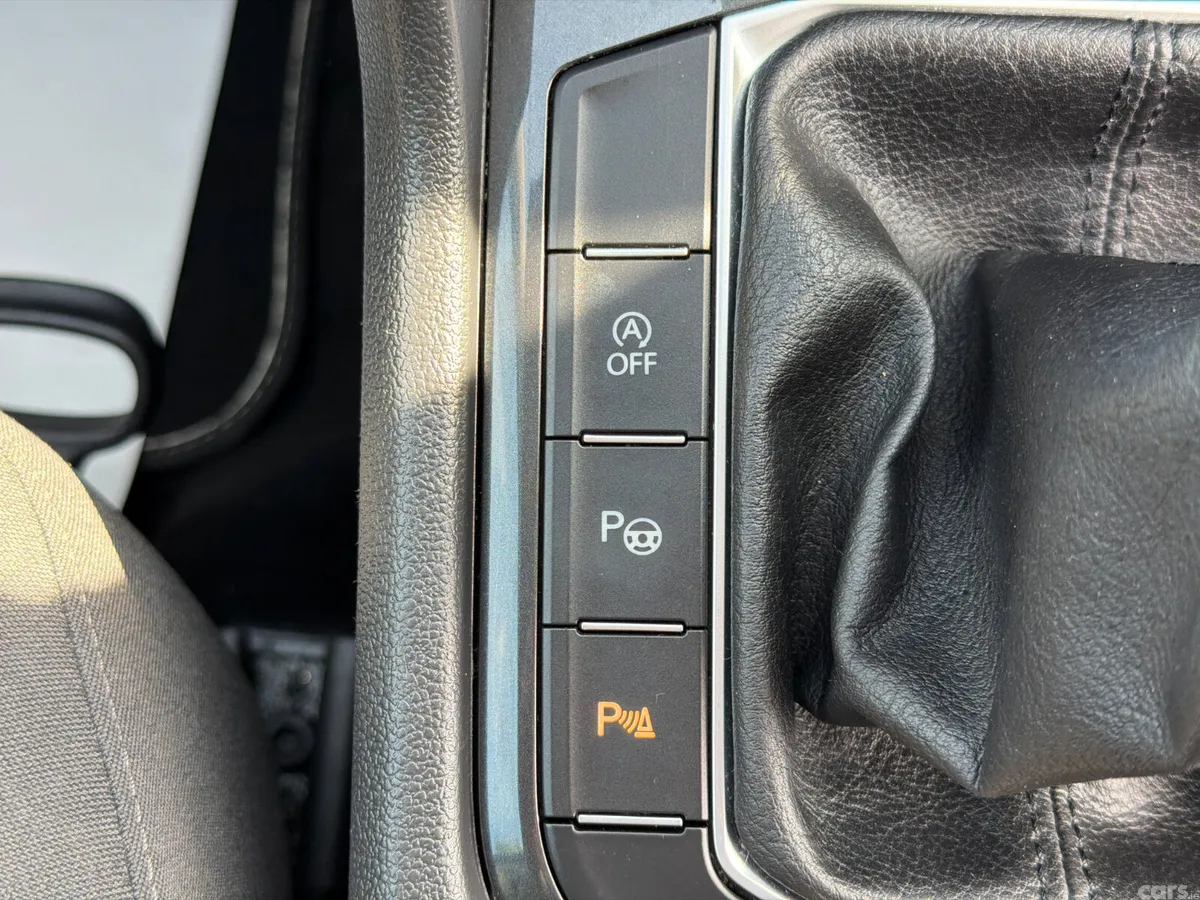 Volkswagen Tiguan SUV, Diesel, 2019, Red