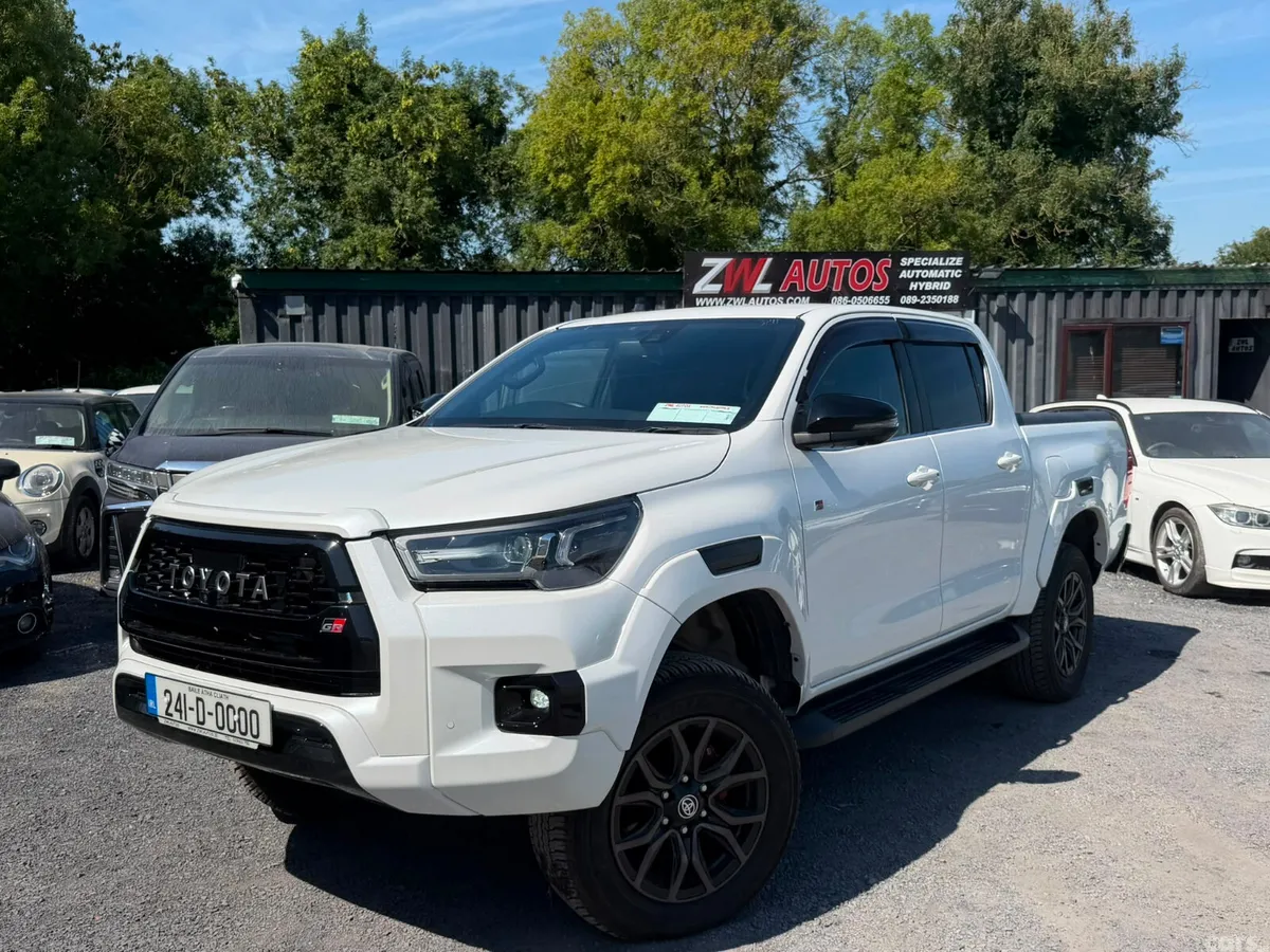 Toyota Hilux Pick Up, Diesel, 2024, White