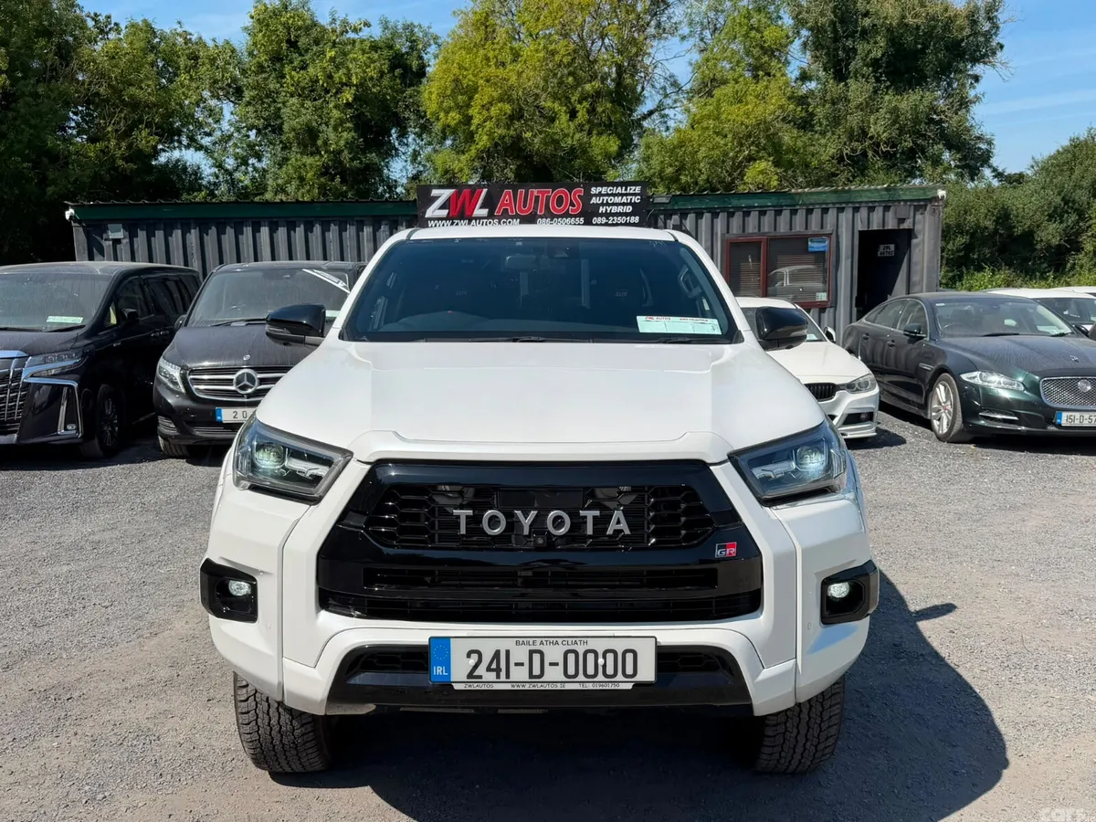 Toyota Hilux Pick Up, Diesel, 2024, White