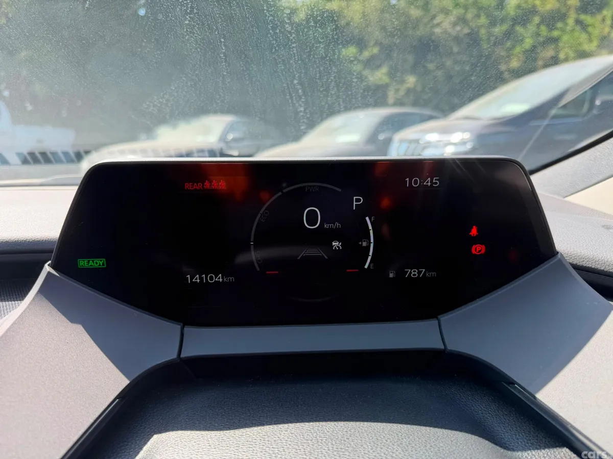 Toyota Prius Hatchback, Petrol Hybrid, 2024, White