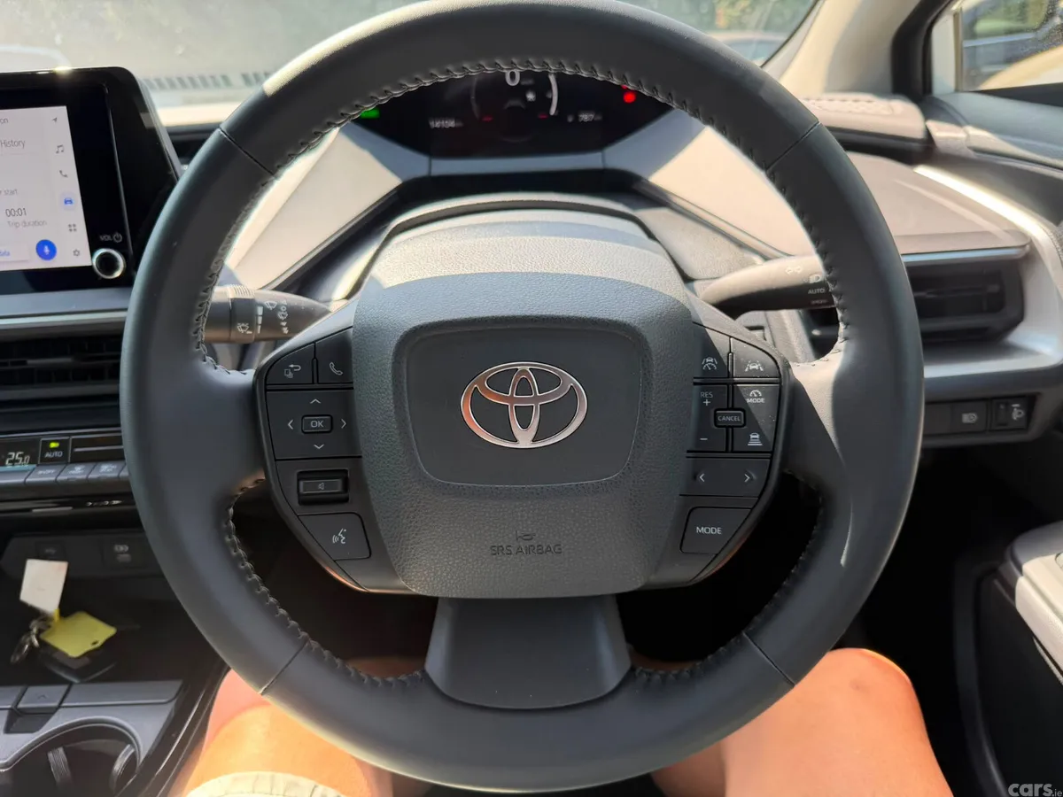 Toyota Prius Hatchback, Petrol Hybrid, 2024, White