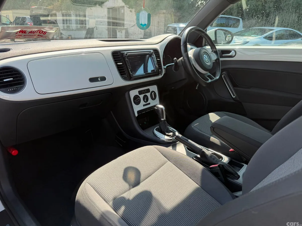 Volkswagen Beetle Hatchback, Petrol, 2013, White