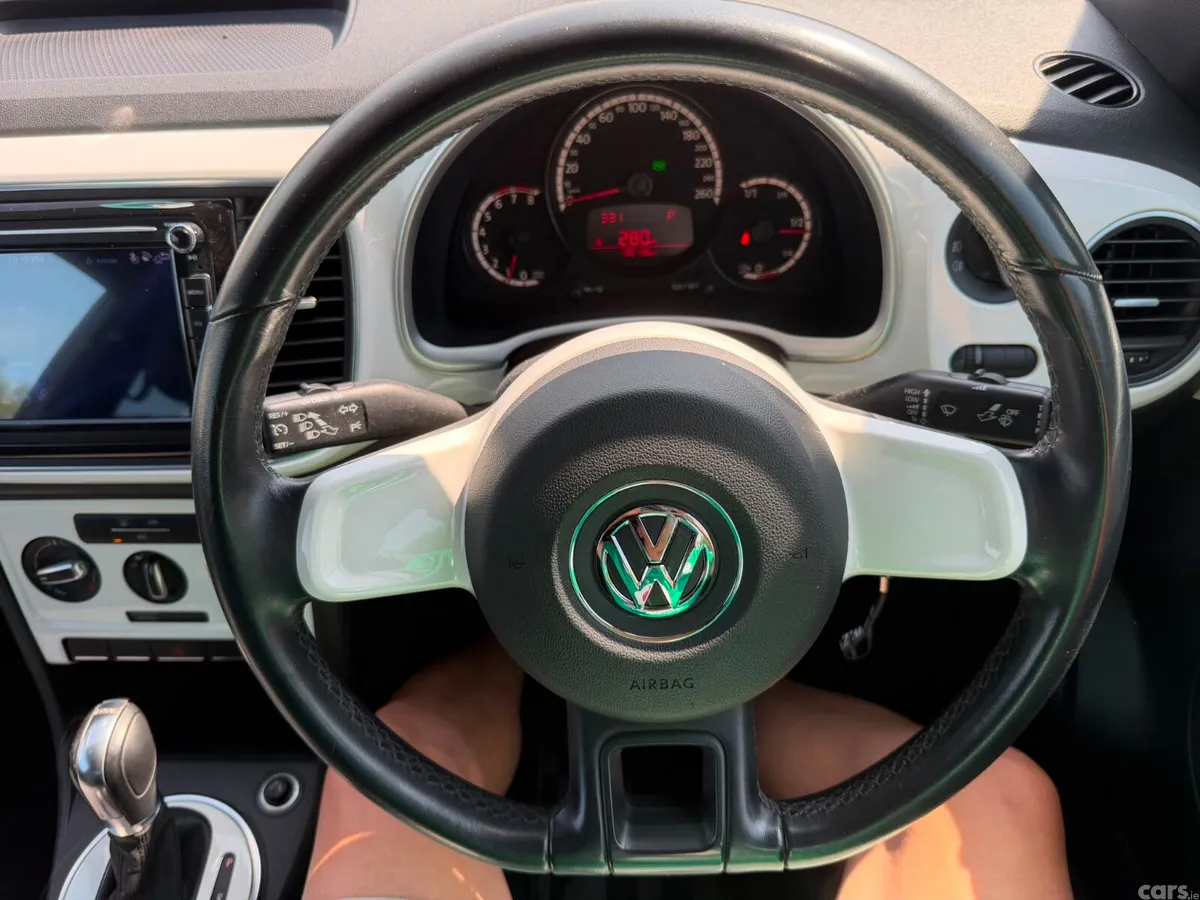 Volkswagen Beetle Hatchback, Petrol, 2013, White