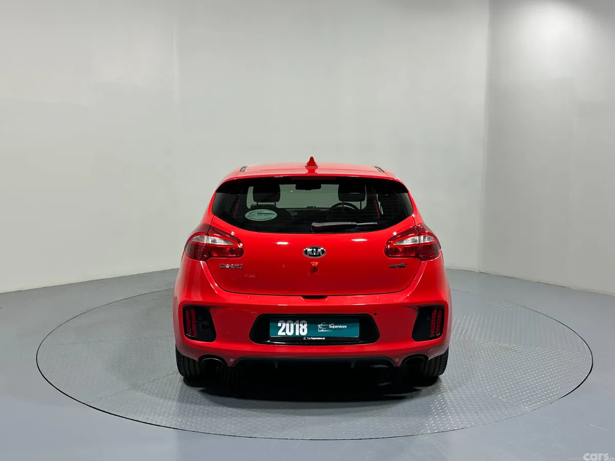 Kia Ceed Hatchback, Petrol, 2018, Red