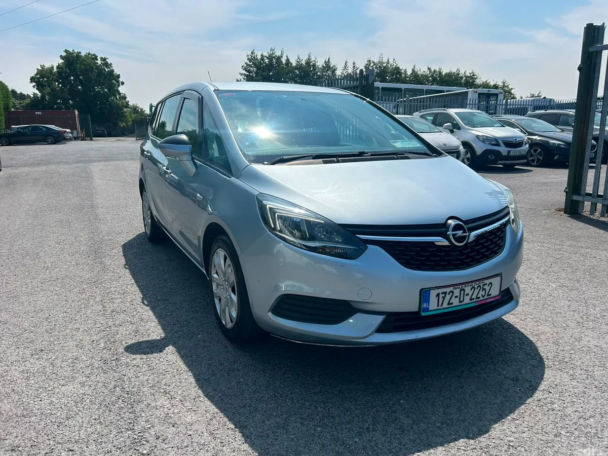 Opel Zafira MPV, Petrol, 2017, Grey