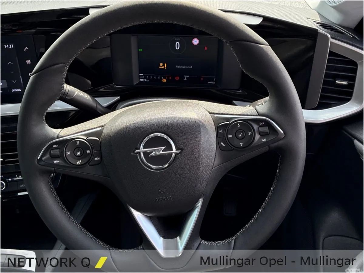 Opel Mokka SUV, Petrol, 2025, Red