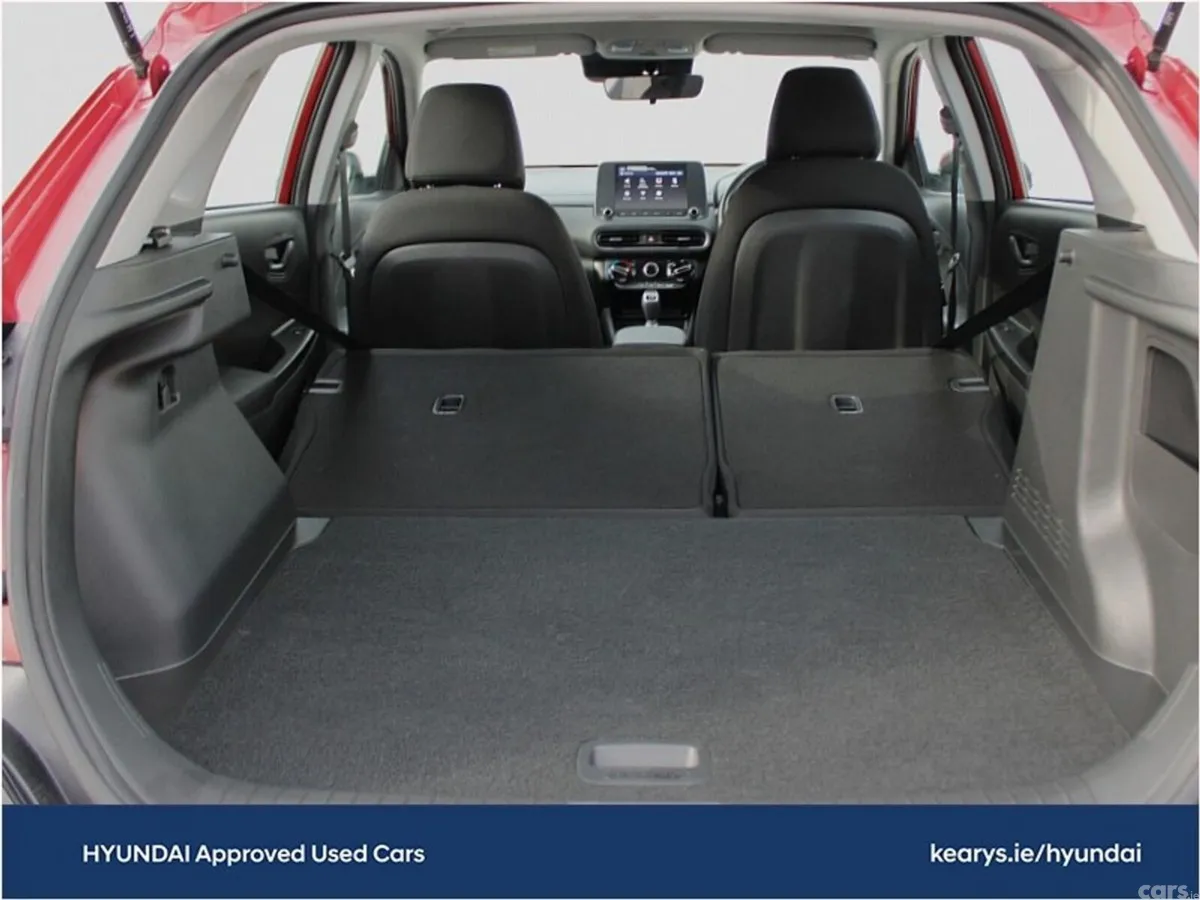 Hyundai KONA MPV, Petrol, 2020, Orange