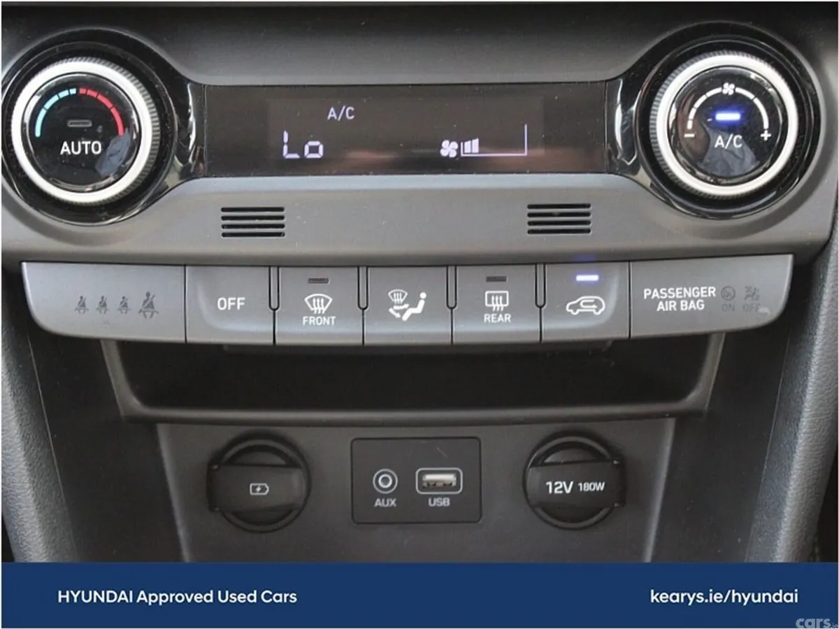 Hyundai KONA MPV, Petrol, 2020, Orange