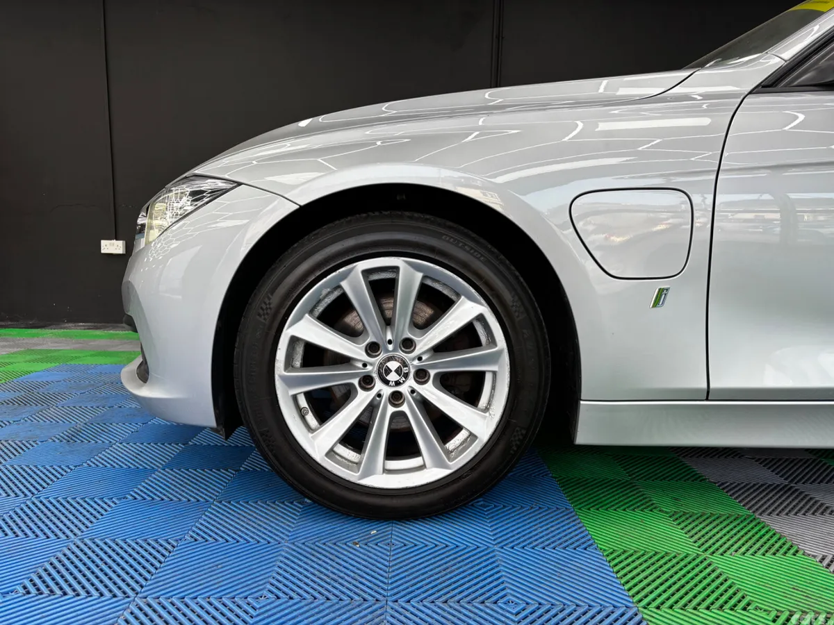 BMW 3-Series Saloon, Petrol Plug-in Hybrid, 2019, Grey
