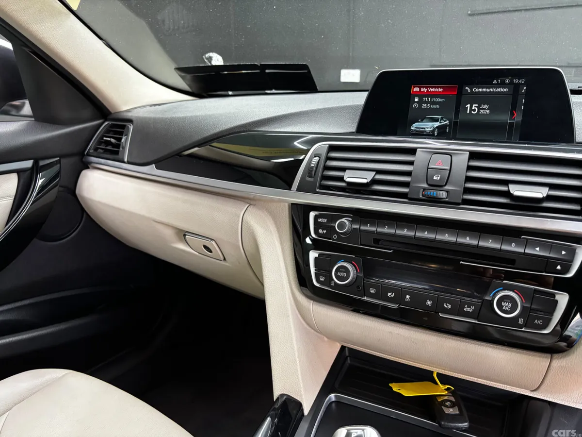 BMW 3-Series Saloon, Petrol Plug-in Hybrid, 2019, Grey