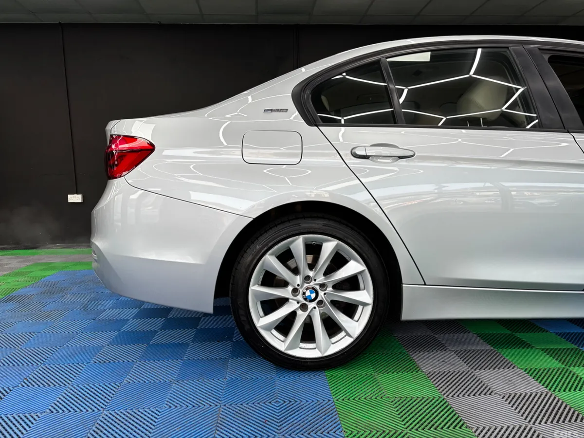 BMW 3-Series Saloon, Petrol Plug-in Hybrid, 2019, Grey