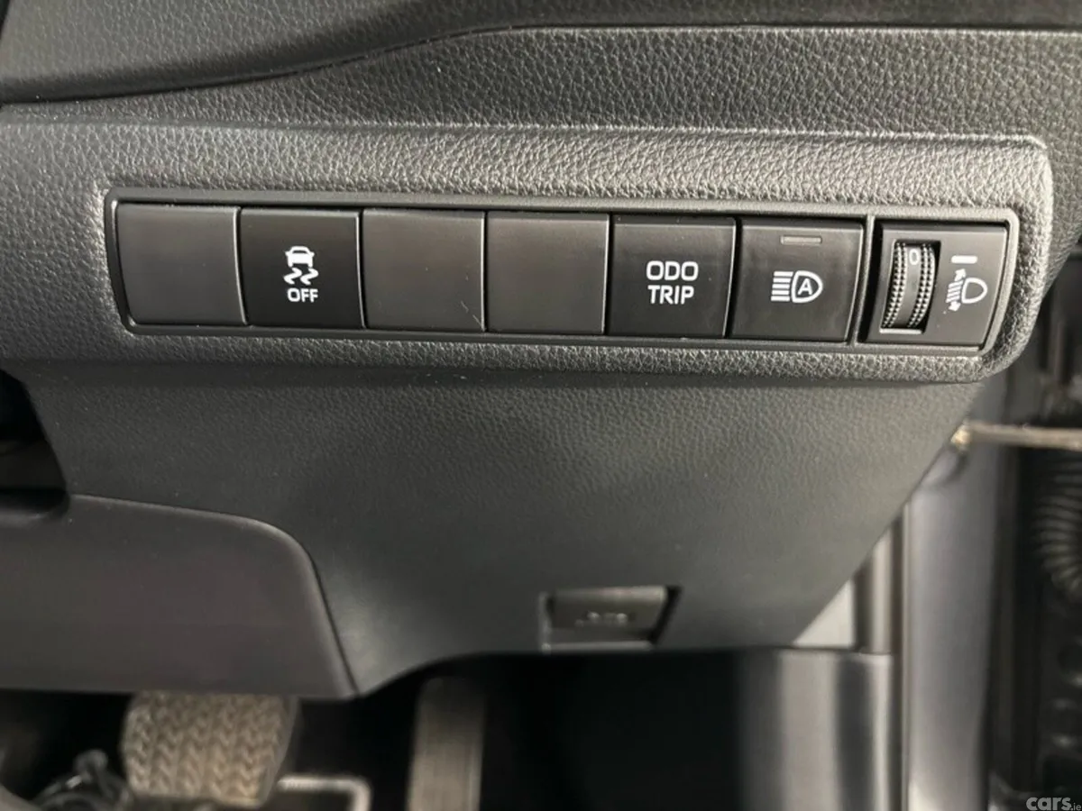Toyota Corolla LUNA SALOON 4DR AUTO, Dublin 5