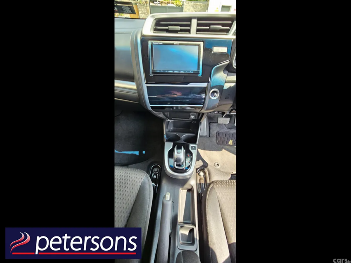 Honda Fit Hatchback, Petrol Hybrid, 2019, White