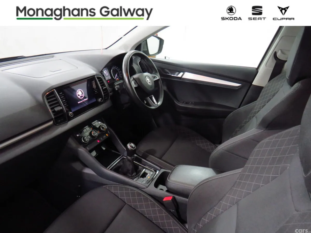 Skoda Karoq SUV, Diesel, 2019, Grey