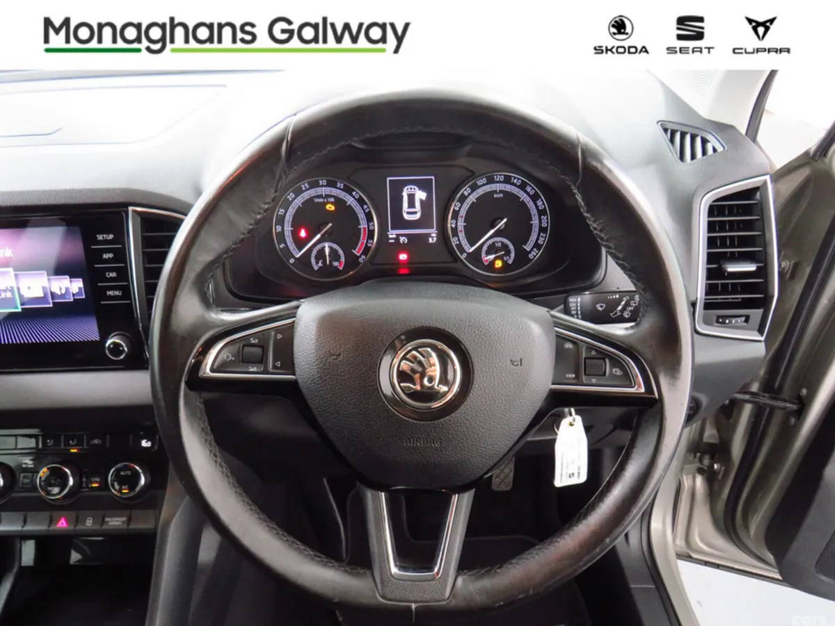Skoda Karoq SUV, Diesel, 2019, Grey