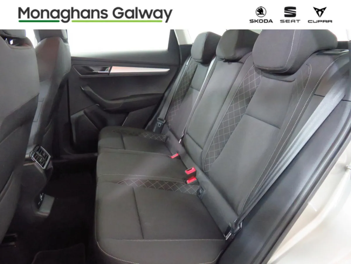 Skoda Karoq SUV, Diesel, 2019, Grey