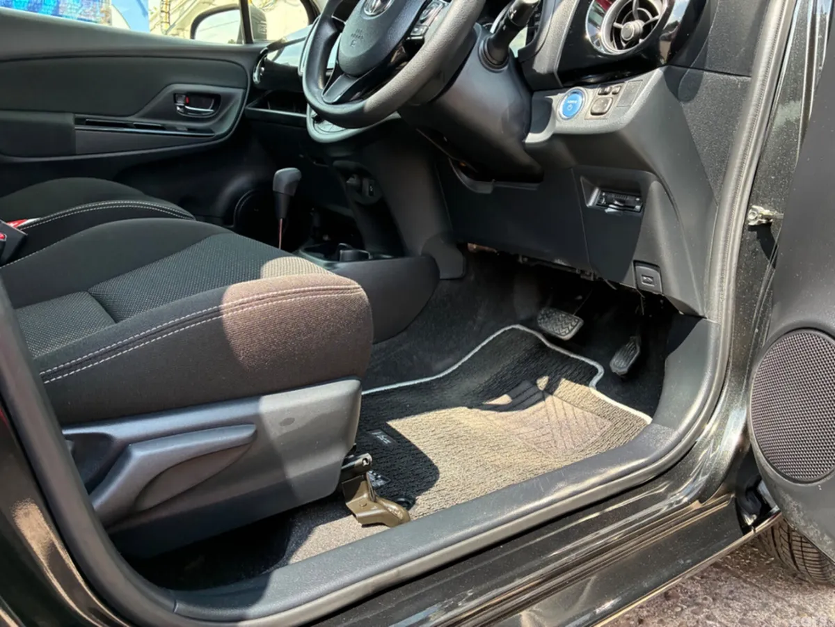 Toyota Vitz Hatchback, Petrol Hybrid, 2019, Black