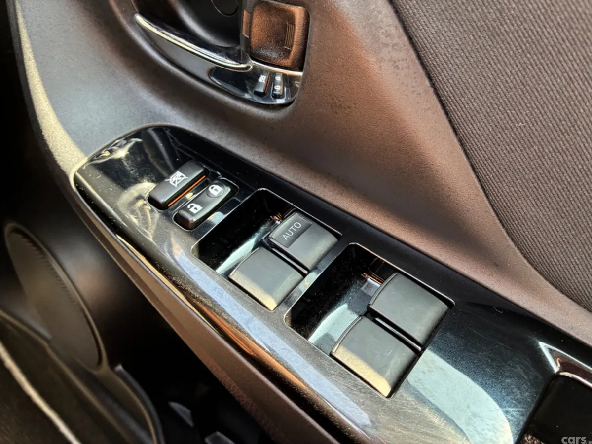 Toyota Vitz Hatchback, Petrol Hybrid, 2019, Black
