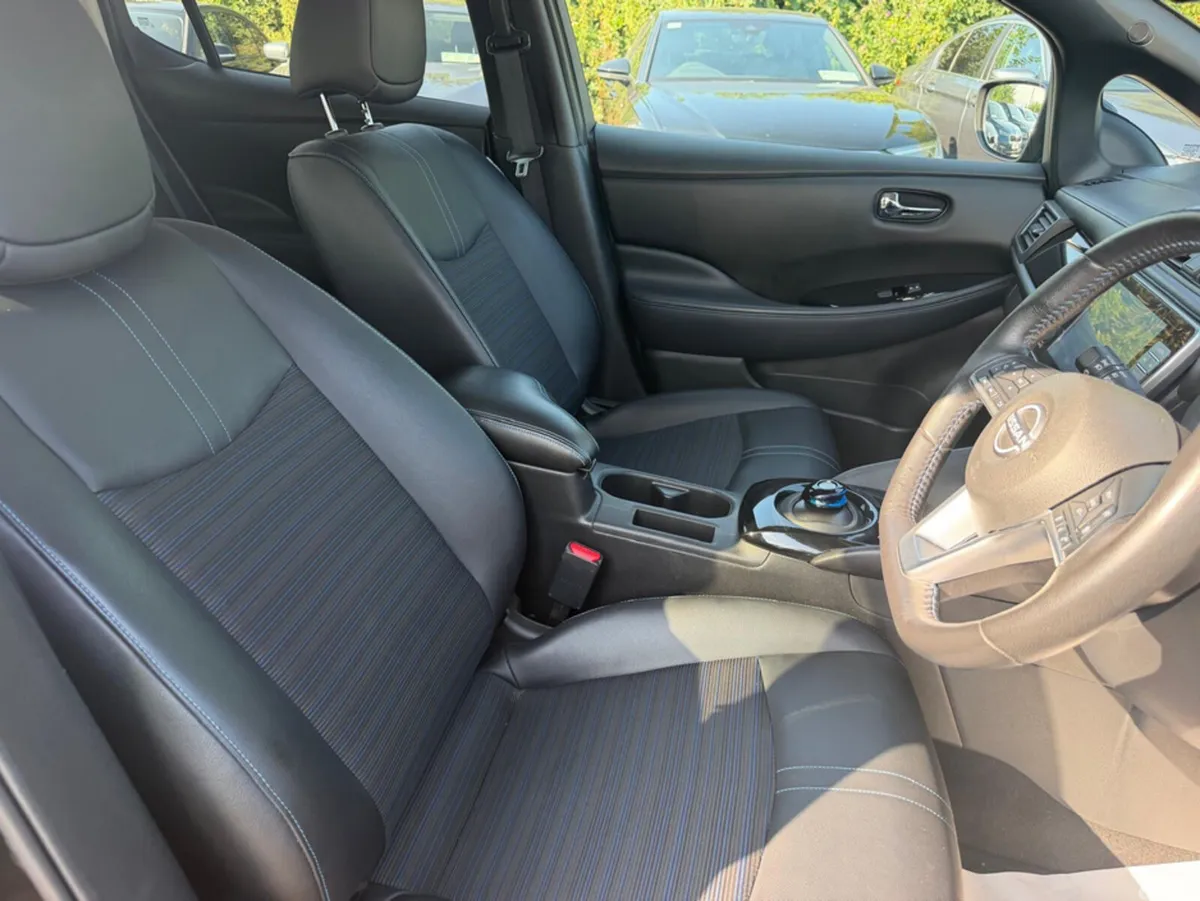 Nissan Leaf Hatchback, Electric, 2022, Black