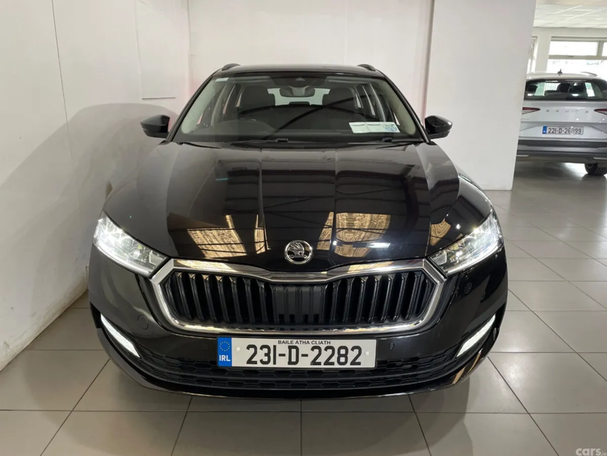 Skoda Octavia Estate, Diesel, 2023, Black