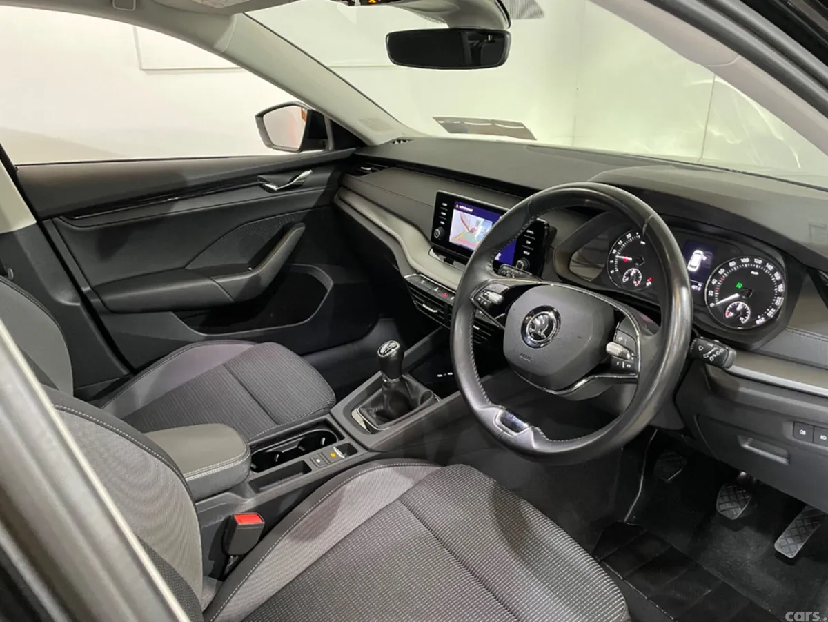Skoda Octavia Estate, Diesel, 2023, Black
