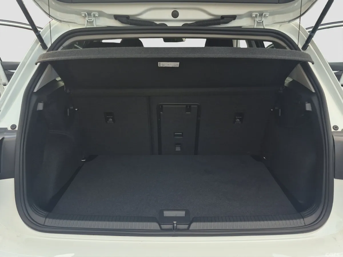 Volkswagen Golf Estate, Petrol, 2025, White