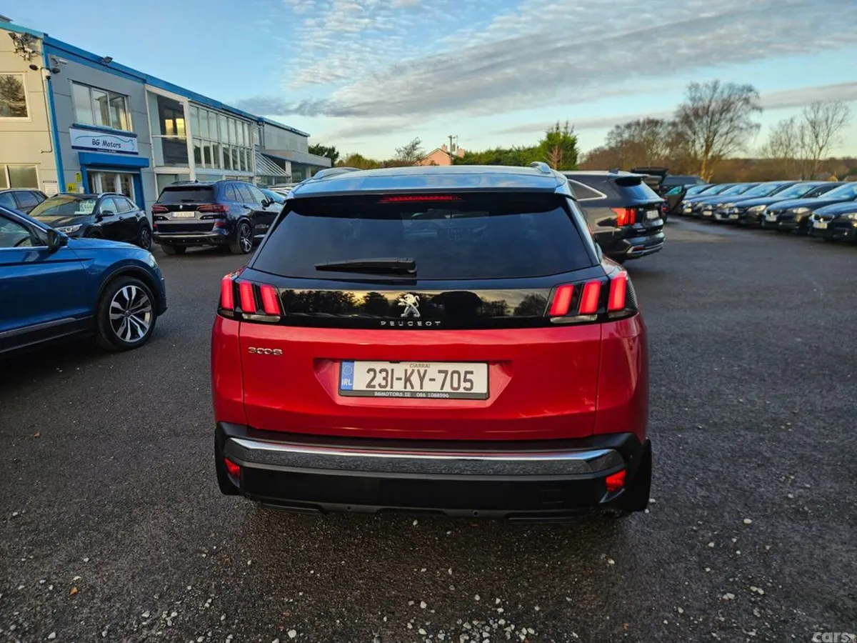 Peugeot 3008 MPV, Diesel, 2023, Red