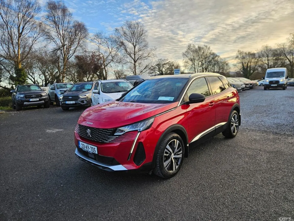 Peugeot 3008 MPV, Diesel, 2023, Red
