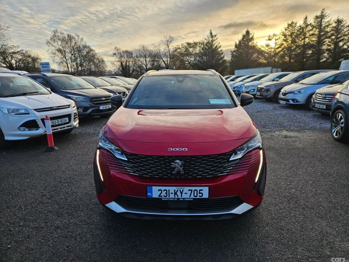 Peugeot 3008 MPV, Diesel, 2023, Red