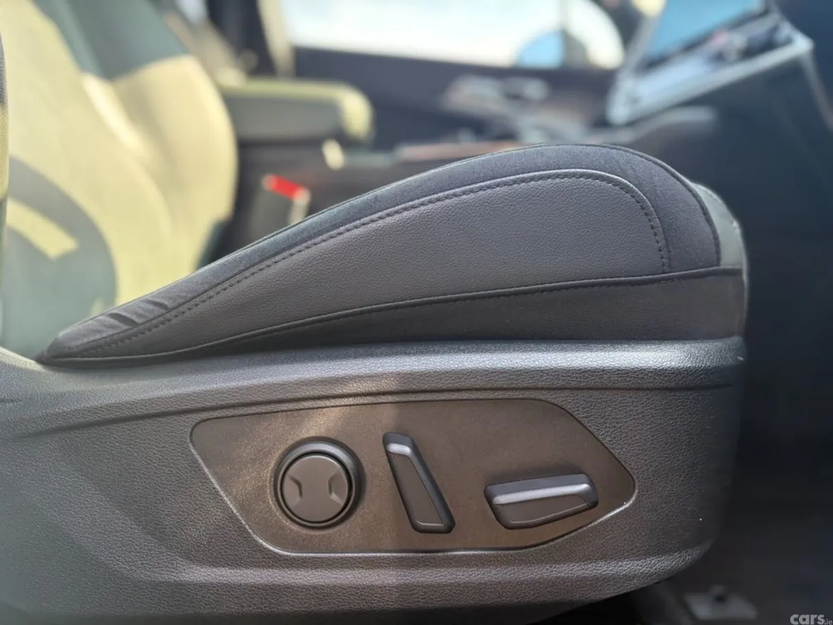 Kia Sportage SUV, Petrol Hybrid, 2024, Grey