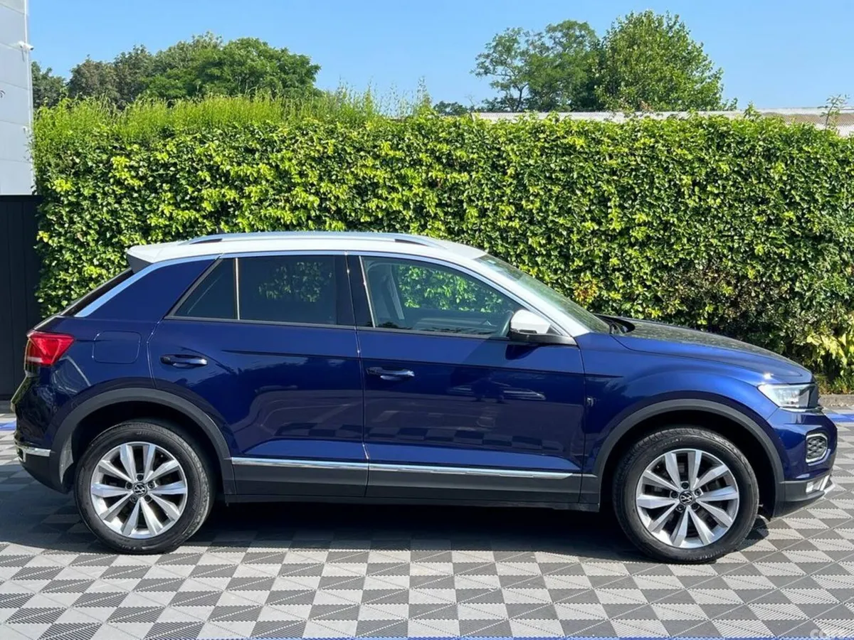 Volkswagen T-Roc SUV, Diesel, 2021, Blue