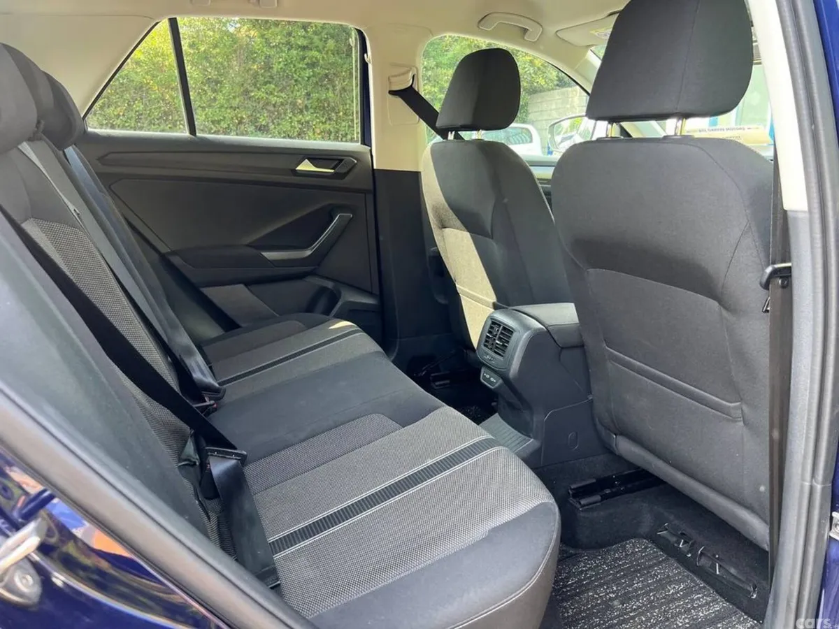 Volkswagen T-Roc SUV, Diesel, 2021, Blue