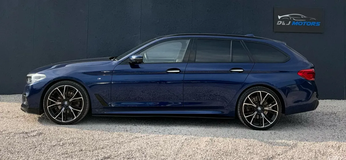 BMW 5-Series Estate, Diesel, 2018, Blue