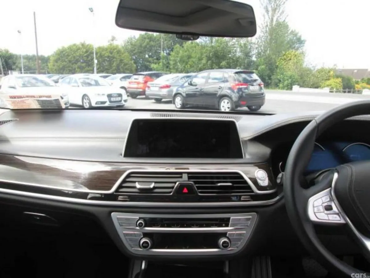 BMW 7-Series Saloon, Diesel, 2018, Silver