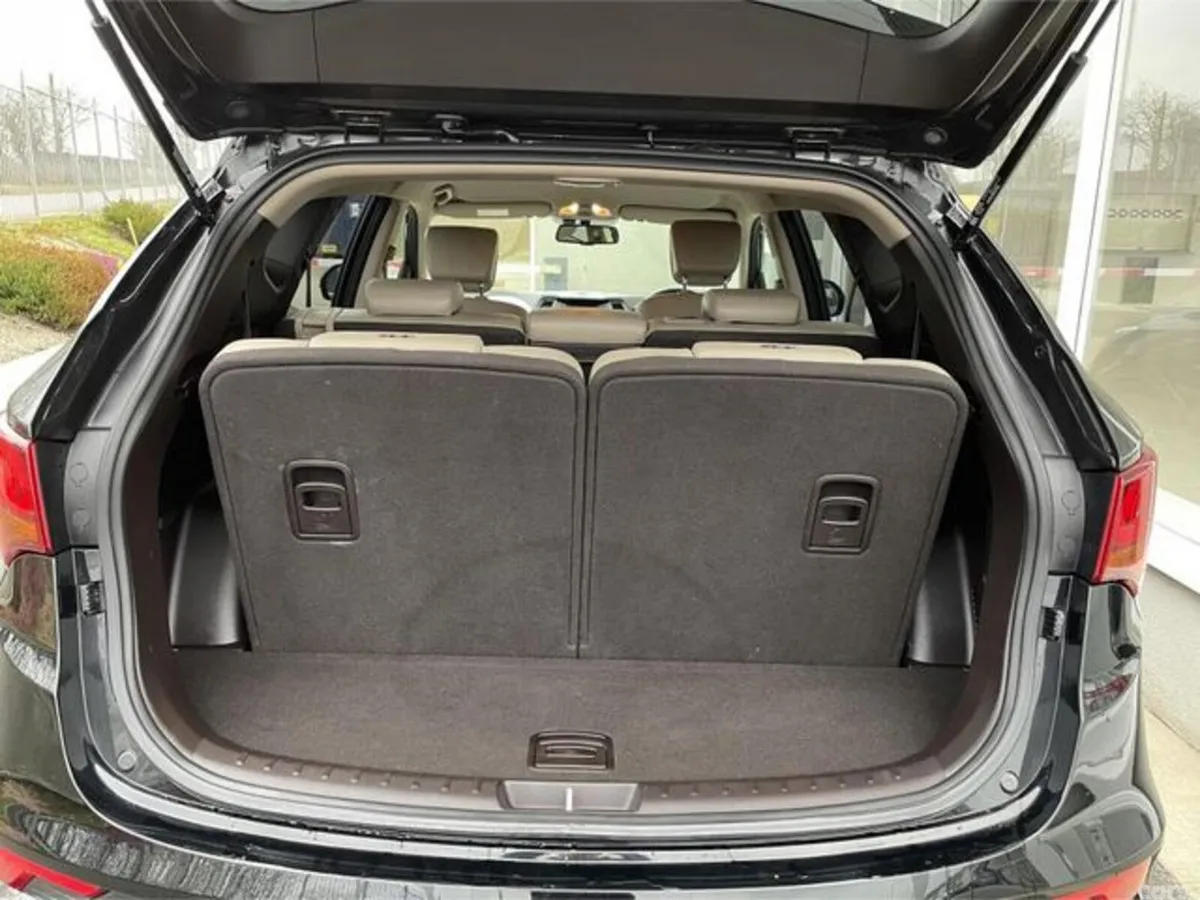 Hyundai Santa Fe SUV, Diesel, 2018, Black