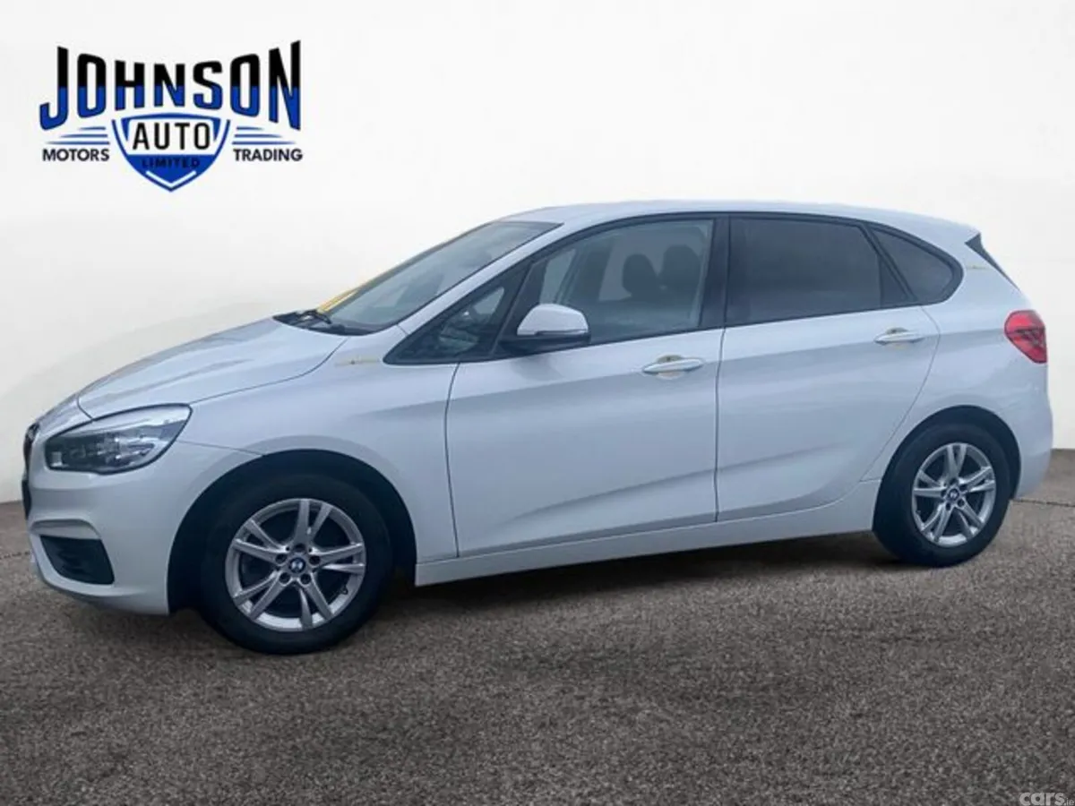 BMW 2-Series Hatchback, Petrol, 2016, White