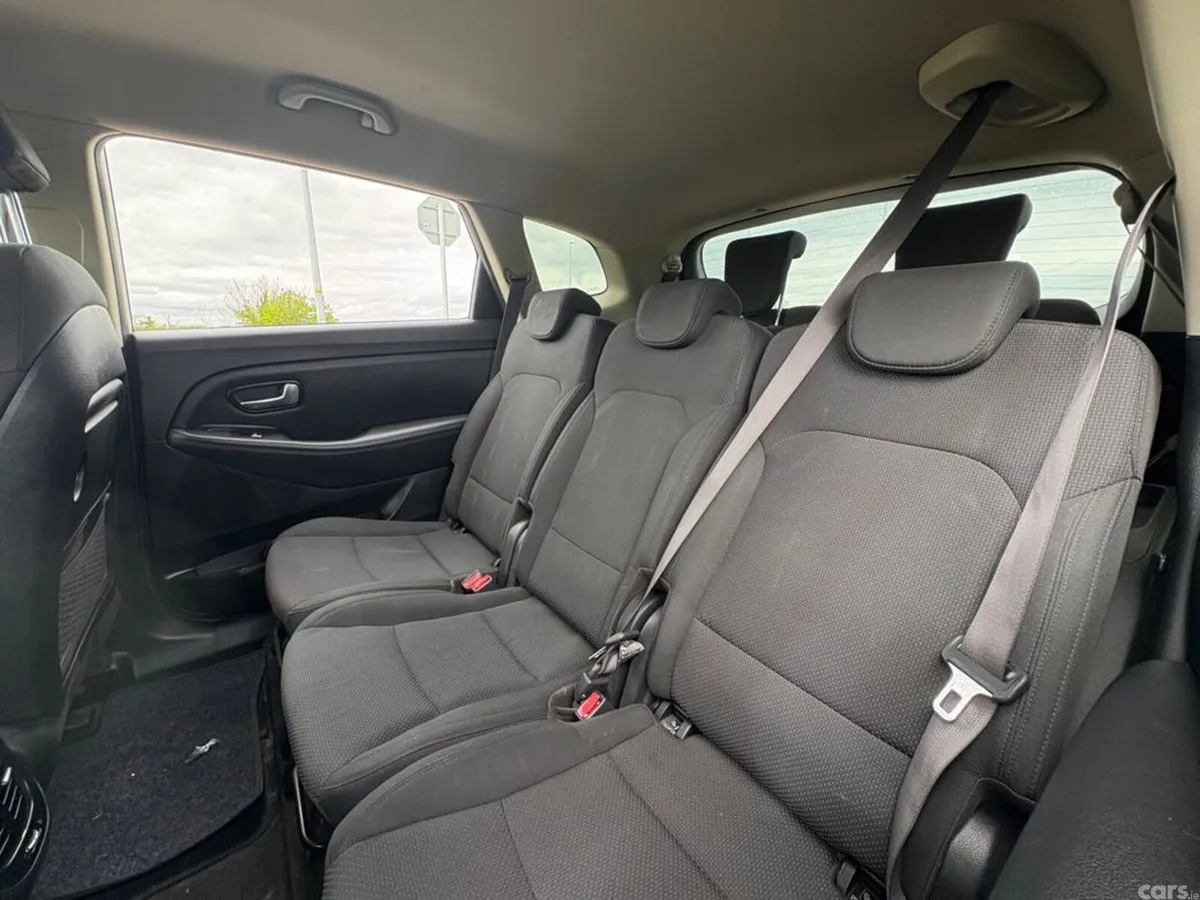 Kia Carens MPV, Diesel, 2016, Silver