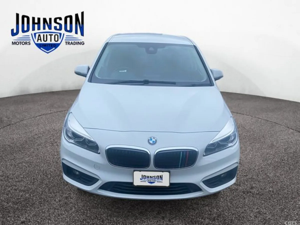 BMW 2-Series Hatchback, Petrol, 2016, White