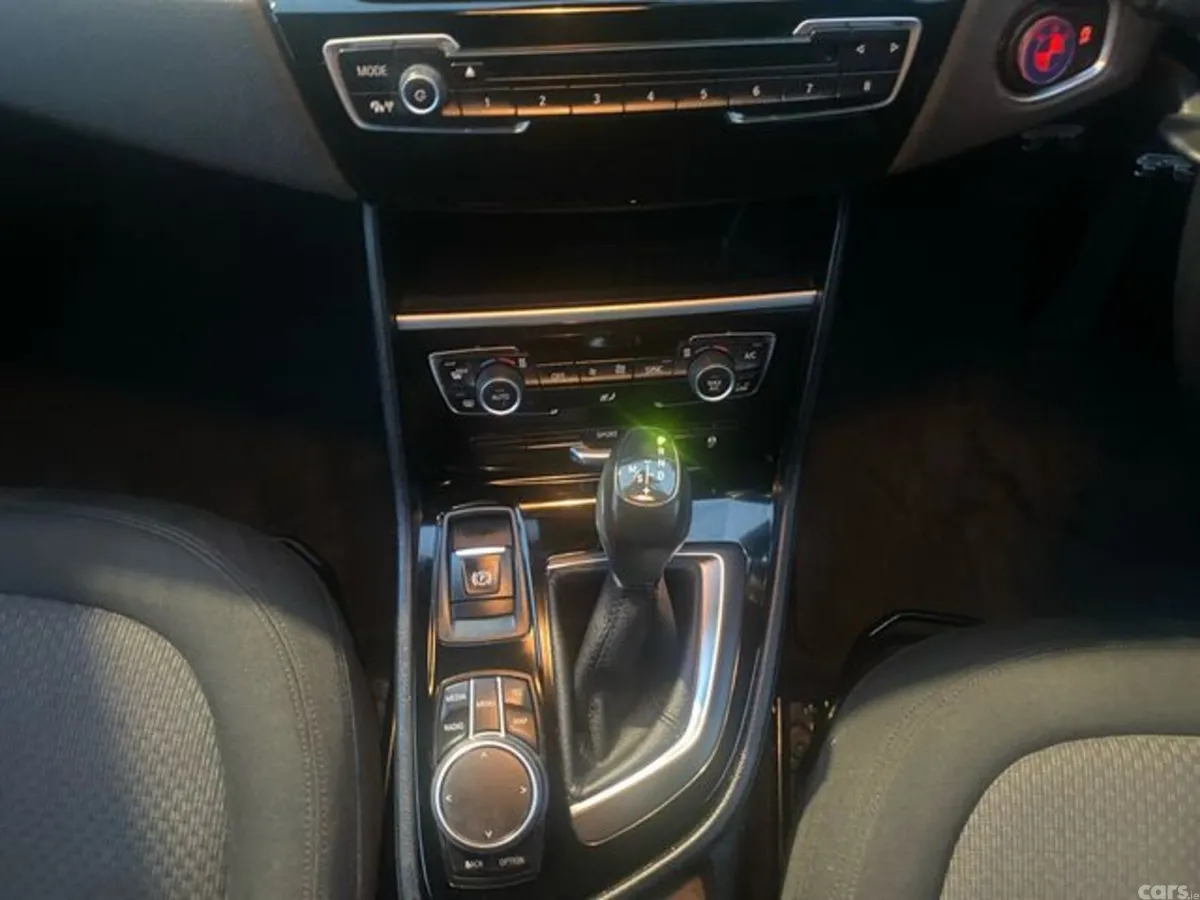 BMW 2-Series Hatchback, Petrol, 2016, White