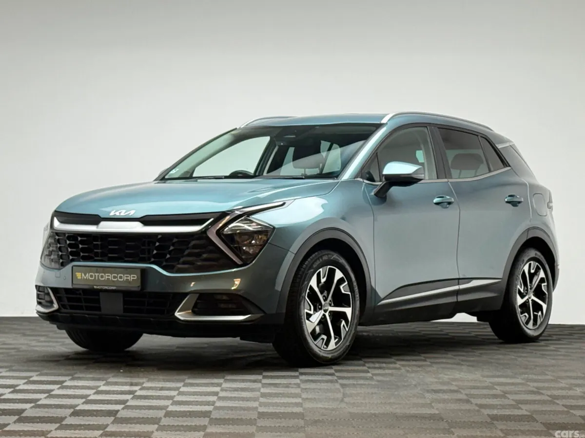 Kia Sportage MPV, Diesel, 2022, Grey
