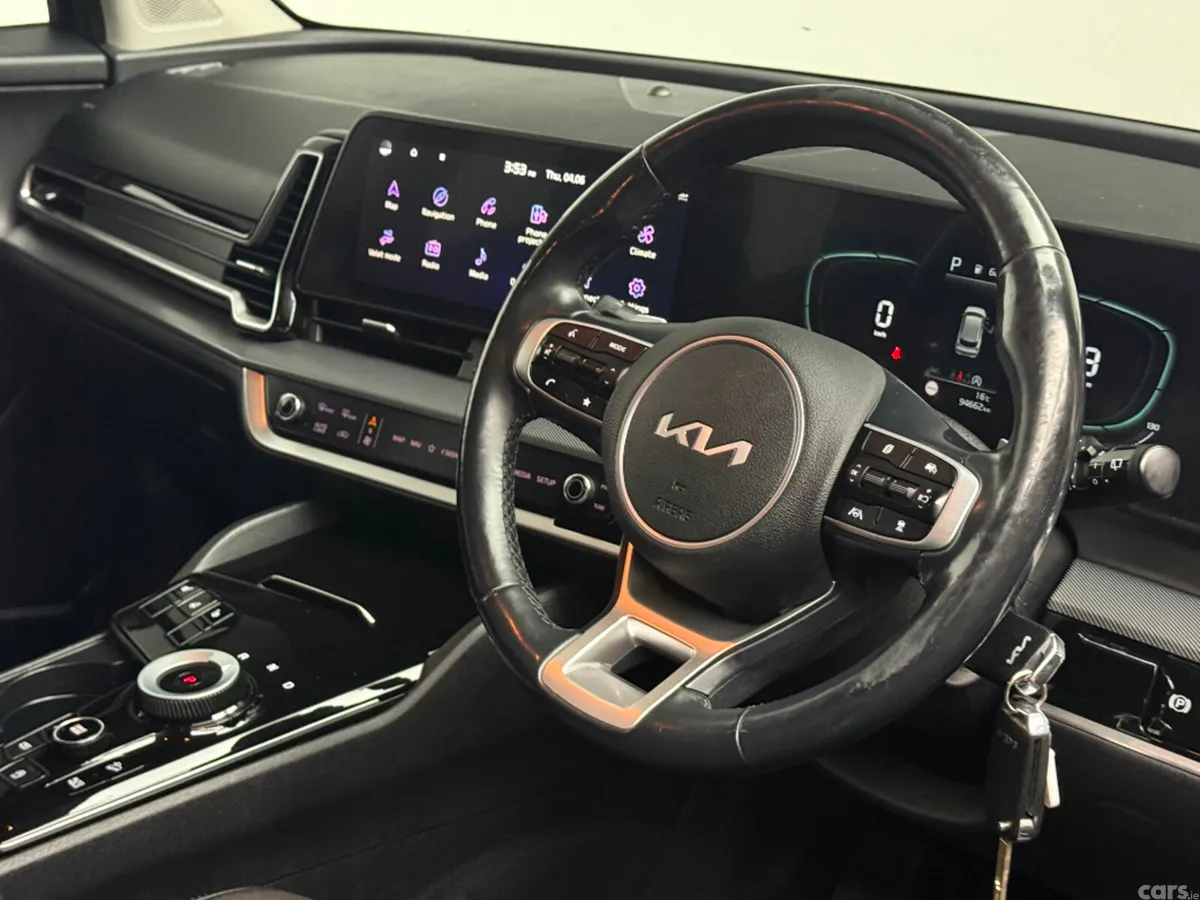 Kia Sportage MPV, Diesel, 2022, Grey