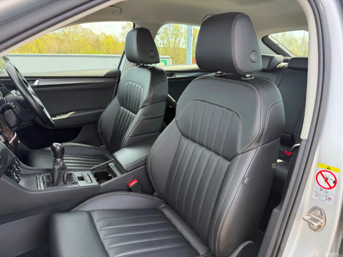 Skoda Superb Saloon, Diesel, 2021, Grey